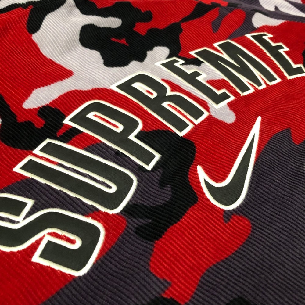 Supreme Nike corduroy full zip hooded jacket. Red camo. Size Lg. W/ StockX tag - Picture 10 of 13